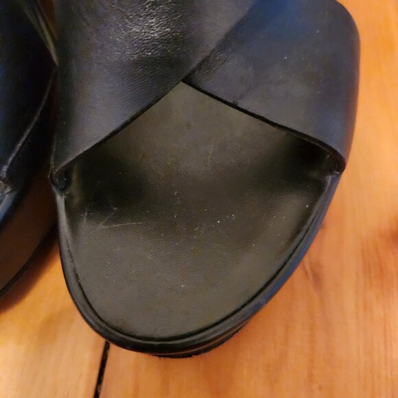 Gucci Platform Sandals - Picture 7 of 12